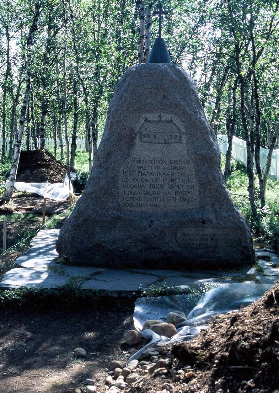 Markkinan kirkon muistomerkki